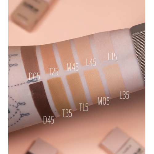 Nabla - Close-Up Futuristic Foundation - D45