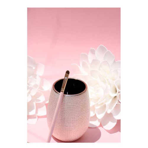 Natalia Surymta - Small Flat Shadow Brush - N22