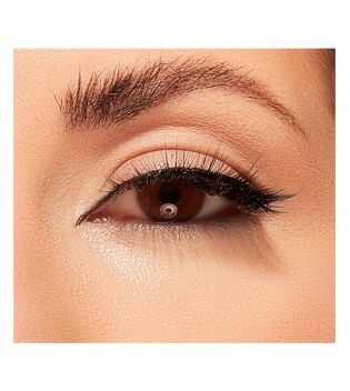 Nefer Lashes - Magnetic false eyelashes - Sativa