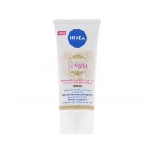 Nivea - Anti-stain hand cream Luminous 630 SPF15