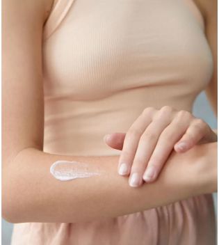 Nivea - Aloe Vera Body Lotion - Normal and Dry Skin 625ml