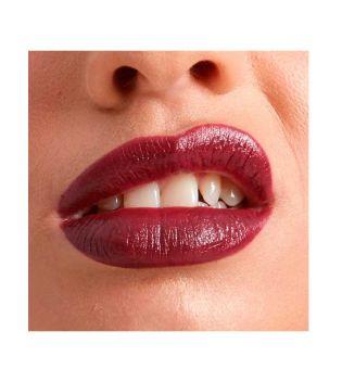 Nyx Professional Makeup - Lipstick Shout Loud Satin - Opinionated