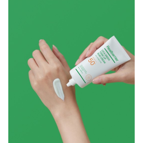 Real Barrier - Sunscreen with Centella Asiatica CICA Green Tone-Up SPF 50 PA++++ - Sensitive and reddened skin