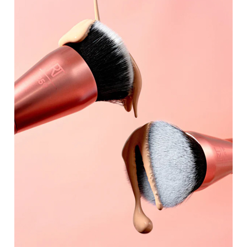 Real Techniques - Glow Foundation Brush