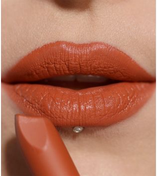 Revolution - Satin Lipstick Lip Allure - Rebel Rust