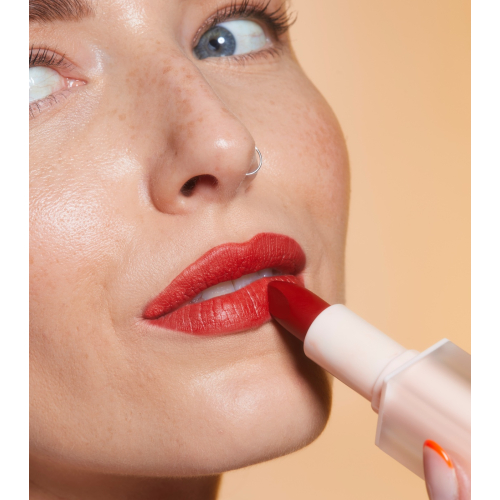 Revolution - Satin Lipstick Lip Allure Soft Satin - CEO Brick Red