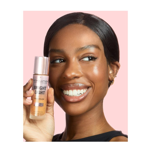 Revolution - Multipurpose Foundation Bright Light Face Glow - Radiance Tan