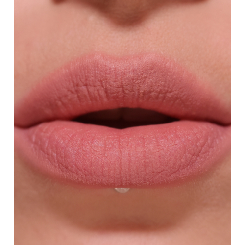 Revolution - Matte Liquid Lipstick Air Blur - Chauffeur