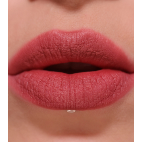 Revolution - Matte Liquid Lipstick Air Blur - Peachy
