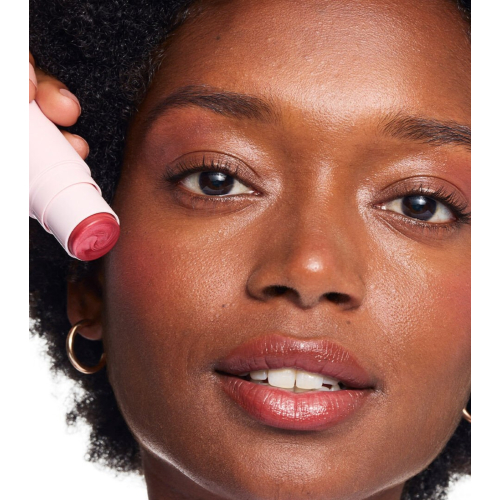 Revolution - Blush stick Skin Silk Marble - Berry Flush