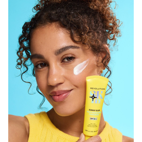 Revolution Skin - Mattifying sunscreen with niacinamide Sunray Blur SPF50+