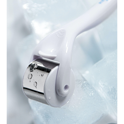 Revolution Skincare - Facial Roller Hydro Bank Cooling Ice