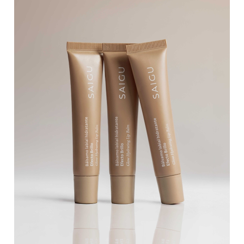 Saigu Cosmetics - Moisturizing Lip Balm with Gloss Effect