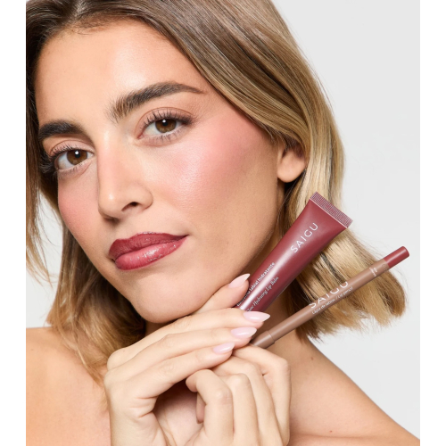 Saigu Cosmetics - Moisturizing lip balm with shine effect - Brownie