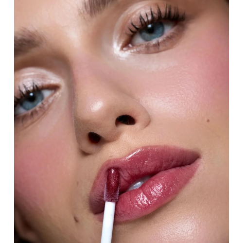 Saigu Cosmetics - *Golden Plum* - Lip Gloss Melting Plump - Wild Berry