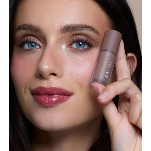 Saigu Cosmetics - *Golden Plum* - Liquid eyeshadow One Touch - Ash