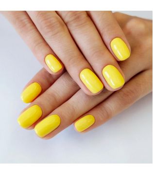 Semilac - Semi-permanent nail polish - 531: Joyful Yellow