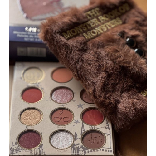 SHEGLAM - *Harry Potter* - Eyeshadow Palette Monster Book of Monsters