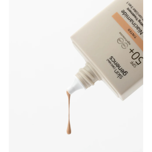 Skin Generics - Moisturizing treatment with color SPF50+