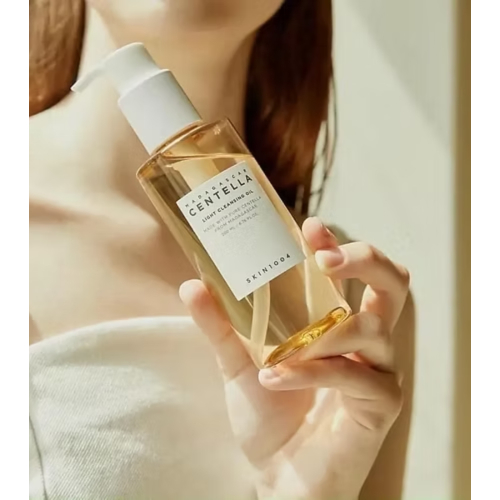 SKIN1004. - Cleansing oil with Centella Asiatica from Madagascar - Light