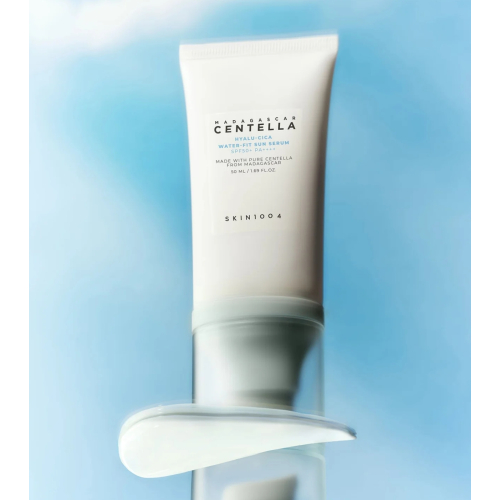 SKIN1004 - *Hyalu-Cica* - Facial sunscreen serum Water-Fit SPF50+ PA++++