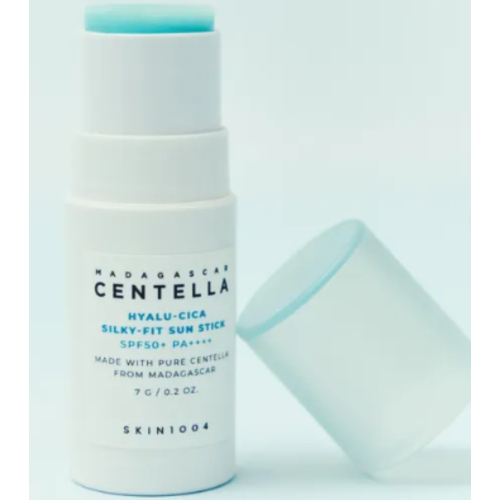 SKIN1004. - *Hyalu-Cica* - Silku-Fit Facial Sunscreen Stick SPF50+ PA++++ - Travel Size