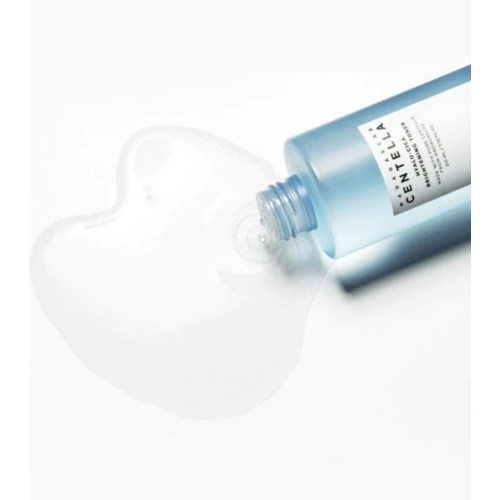 SKIN1004 - *Hyalu-Cica* - Illuminating facial toner with Madagascar centella