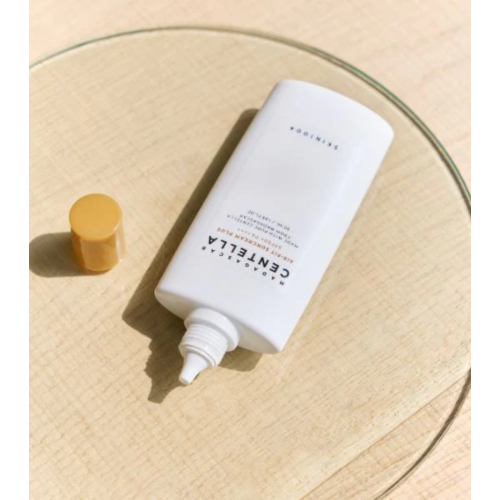 SKIN1004 - Sunscreen with Centella Asiatica from Madagascar SPF50+ PA++++ Air-Fit