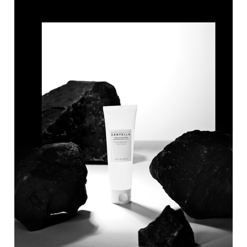 SKIN1004 - *Tone Brightening* - Cleansing foam with Centella Asiatica from Madagascar