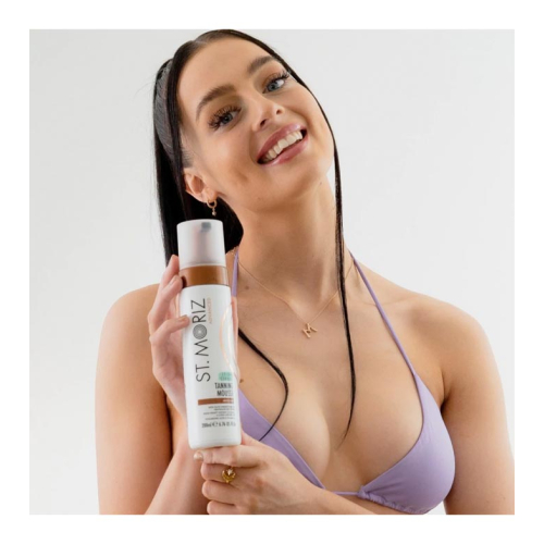 St. Moriz - Color Correcting Self-Tanning Mousse - Medium