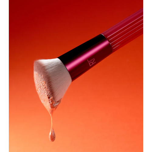 Real Techniques - *Solar Power* - Bronzed Up Foundation Brush