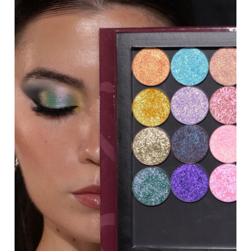 The Pastel Roses - Empty magnetic palette Eterna