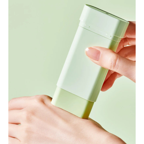 Tocobo - *Cica Calming* - Facial sunscreen stick SPF50 PA++++