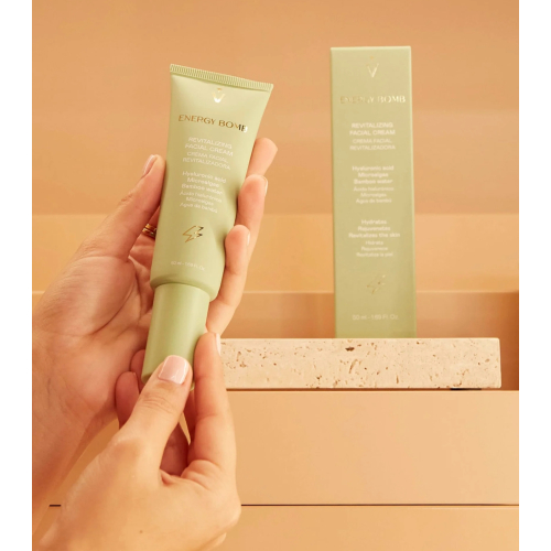 Valquer - *Skin Essentials* - Revitalizing facial cream Energy Bomb