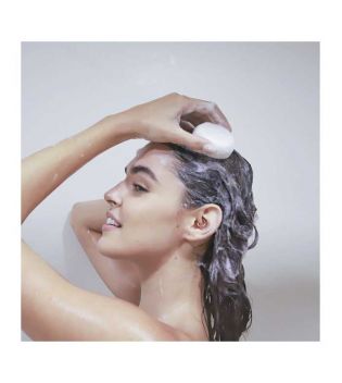Vera And The Birds - Solid shampoo for dry hair