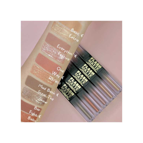 W7 - Liquid Eyeshadow Flash Matte - Everythin' Festive