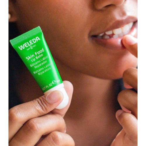 Weleda - Intensive repair lip balm Skin Food