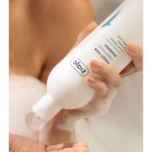 Ziaja - *Baobab Leaves* - Smoothing Shampoo - Step 1: Wash