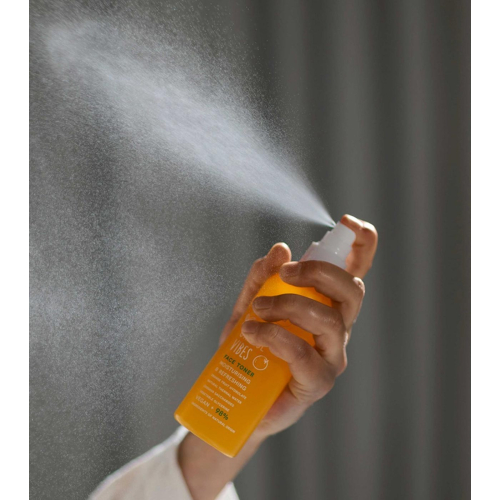 Ziaja - *Coconut and Orange Vibes* - Moisturizing and refreshing facial toner with notes of orange